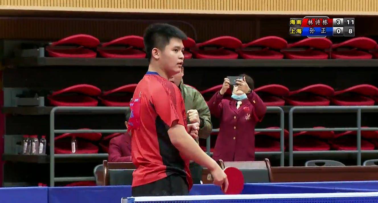 和防守两端 和防守两端