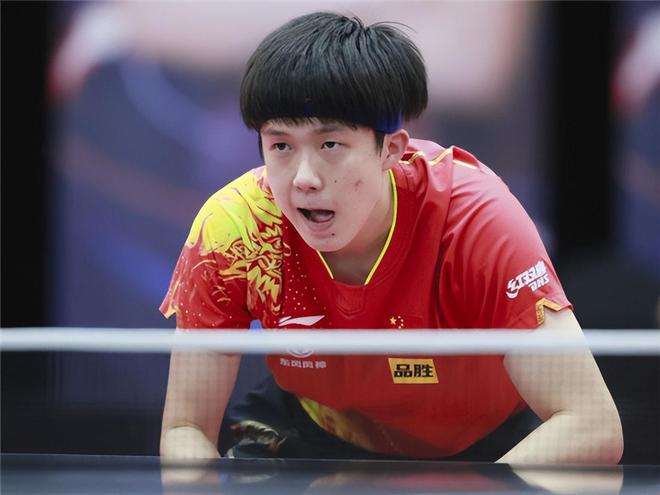 她用扎实的 她用扎实的