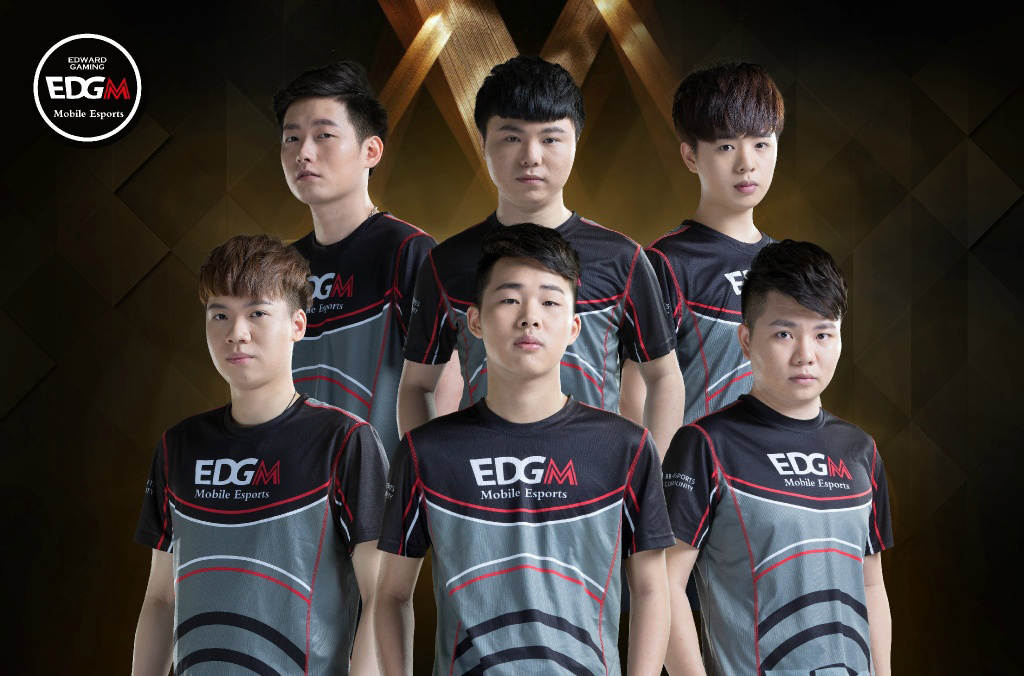 符合他们个 符合他们个