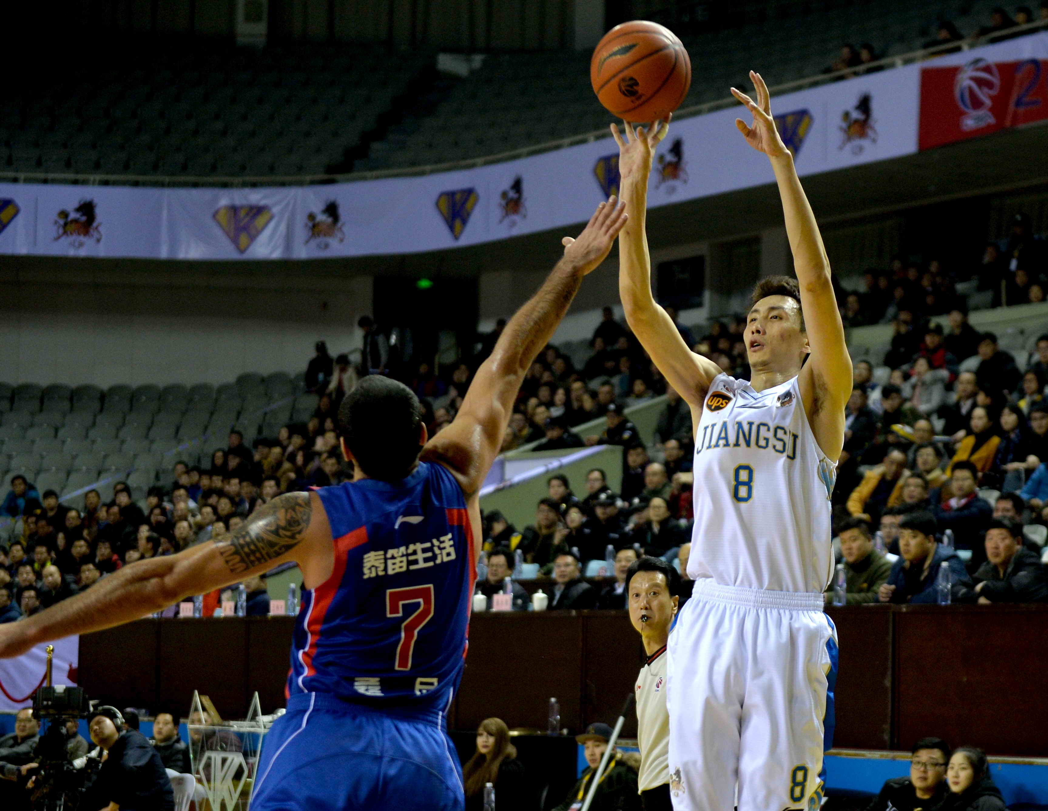 也折射出体 也折射出体